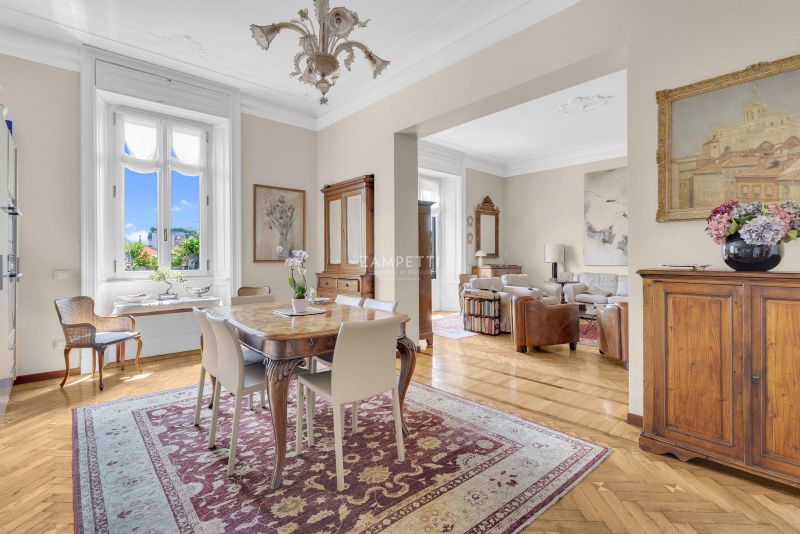 Elegante residenza in meraviglioso palazzo d'epoca