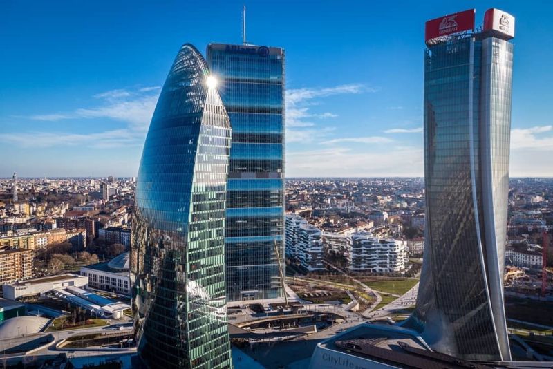 Panoramica residenza con box, in City Life