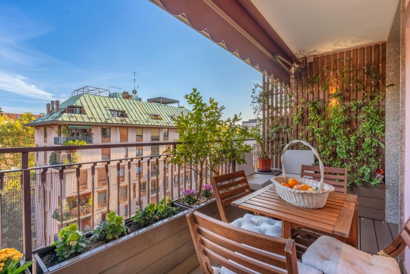 SPLENDIDA RESIDENZA CON BOX