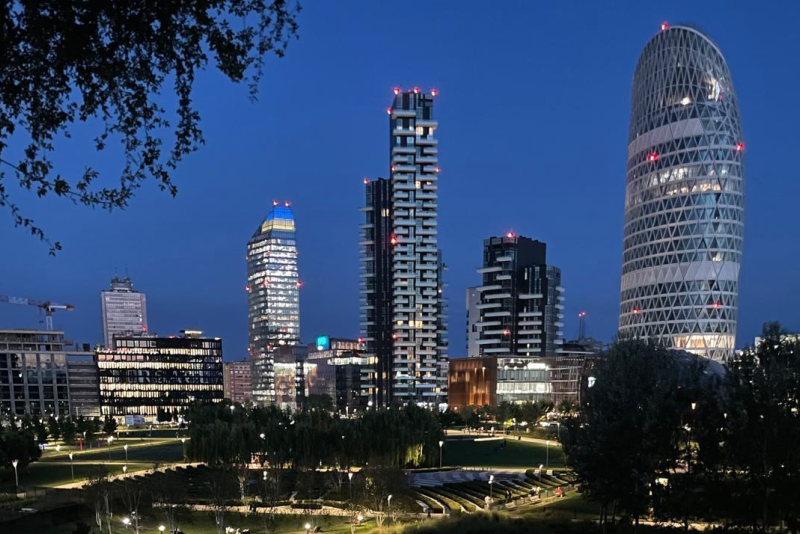 Bosco Verticale, dimora di design con terrazzo e box